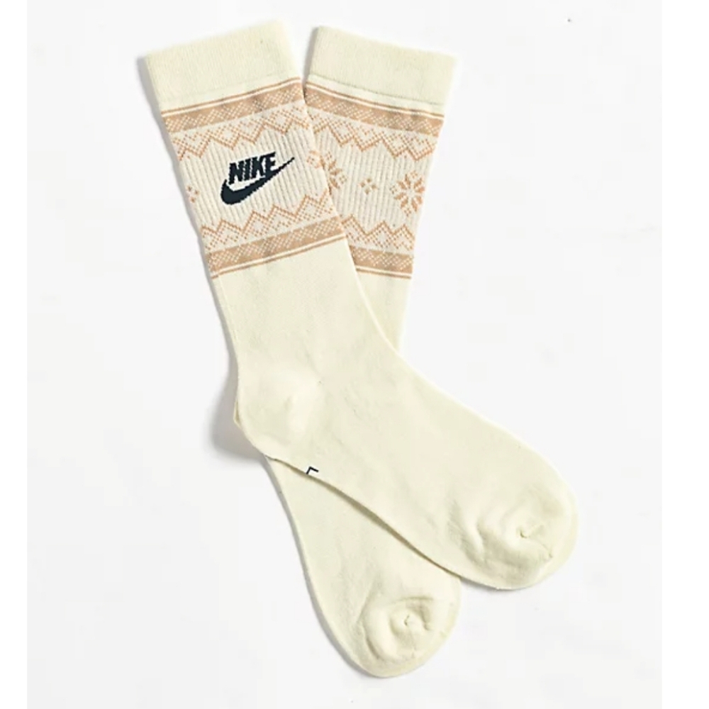 NWT Men's Nike Everyday Essential Dri-fit Cream and Tan Patterned Crew Socks
